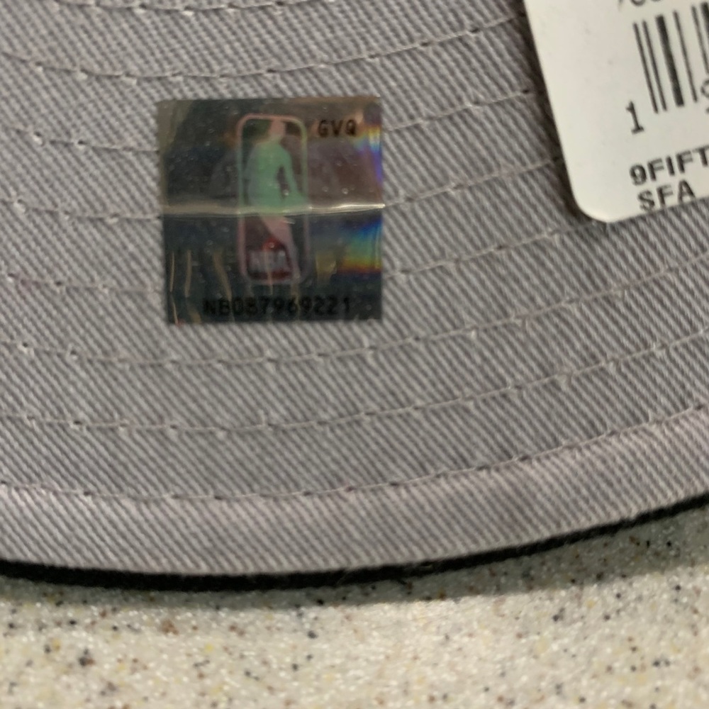 Hat - Picture 2 of 5